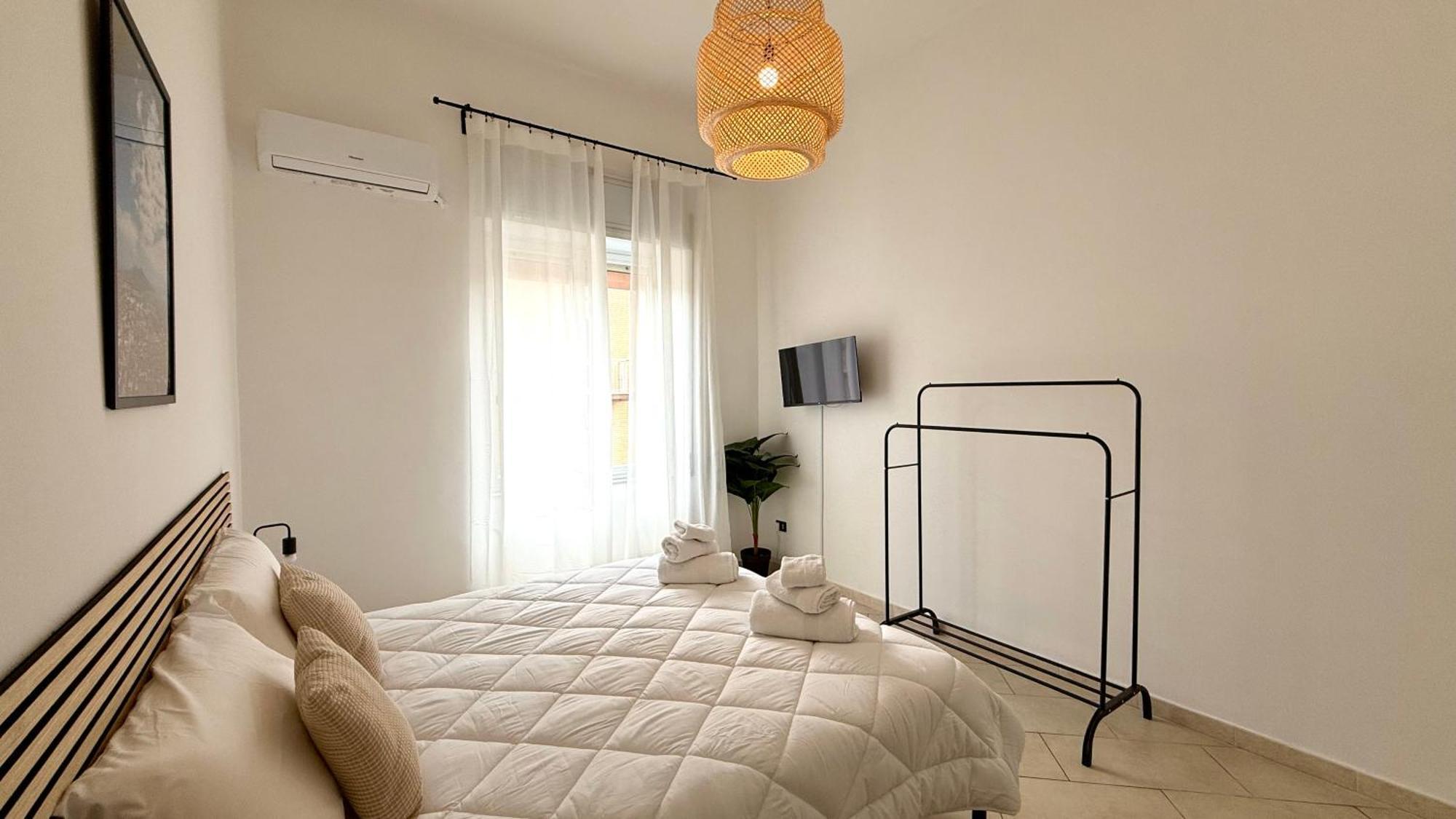 Cozy * Naples